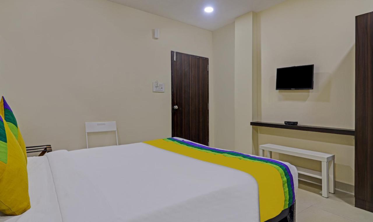 Treebo Trip Airport Pride Inn Hyderabad Exterior photo