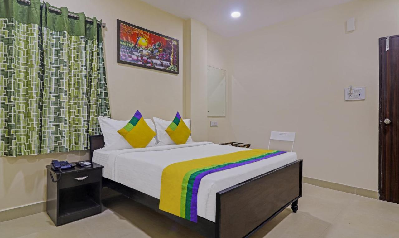 Treebo Trip Airport Pride Inn Hyderabad Exterior photo